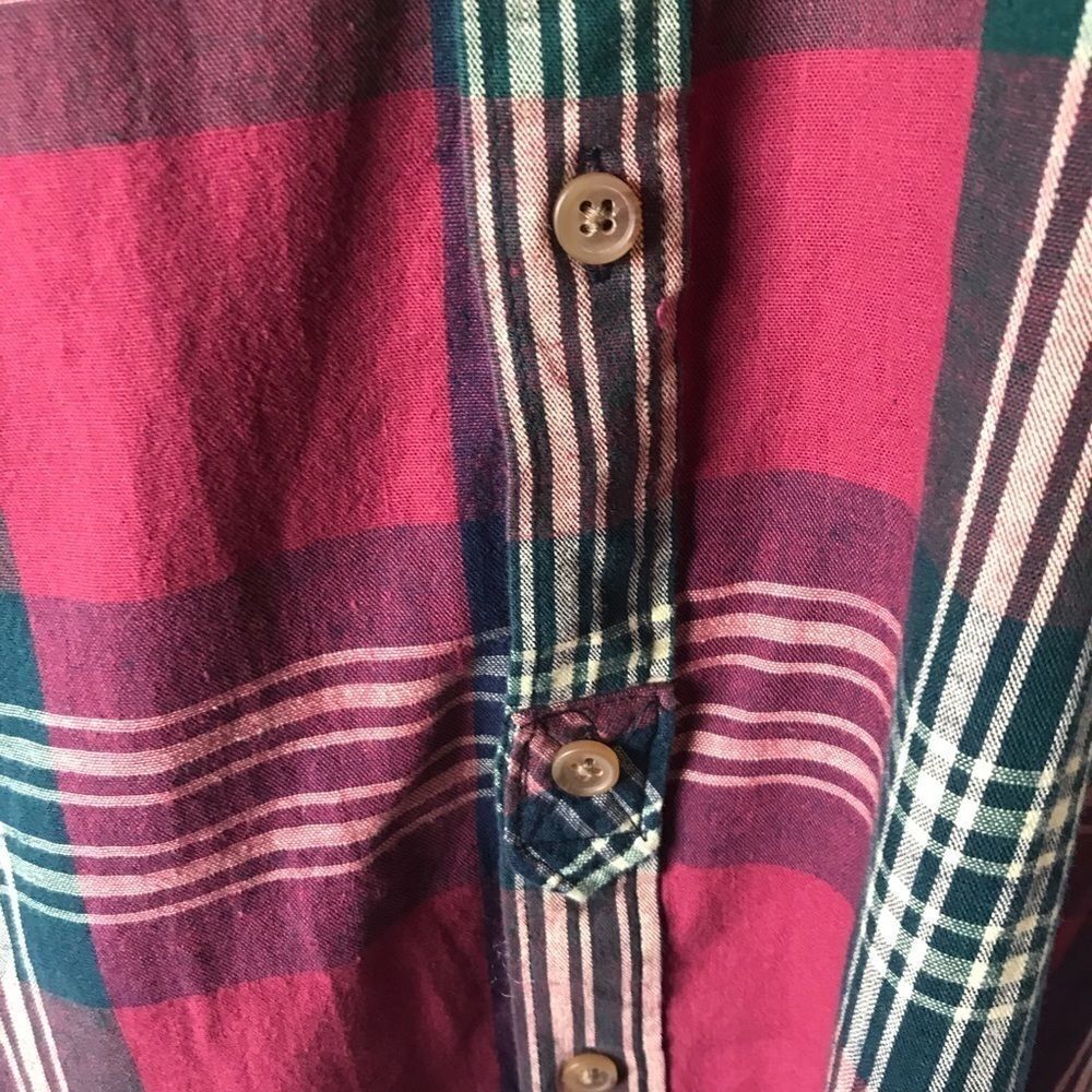 Foreign Exchange Button Up - Picture 4 of 6